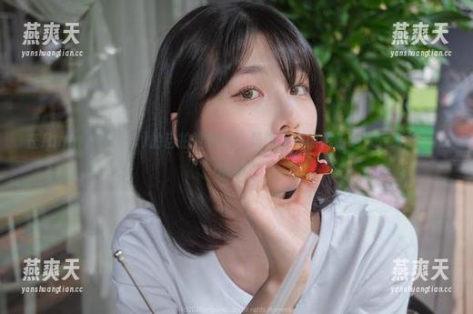 在Jang Joo(장주)的自拍世界中：美图是如何把普通人变身时尚icon的？